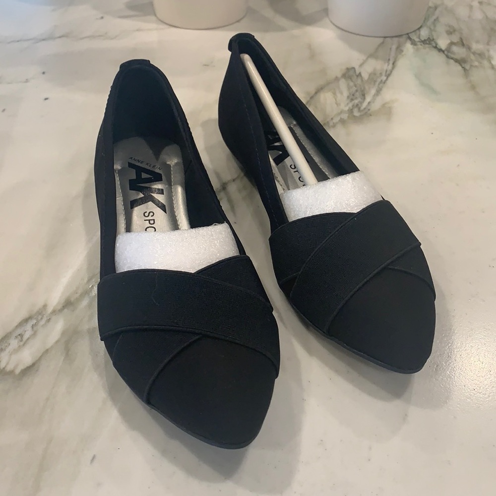 New Anne Klein (AK) Sport pointy toe black flats